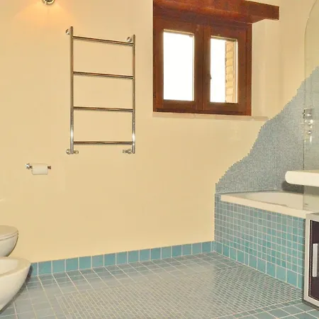 Rosceto Le Cinque Torri Sleeps 10 Pool Wifi * Todi