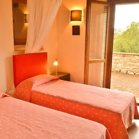 Villa Rosceto Le Cinque Torri Sleeps 10 Pool Wifi